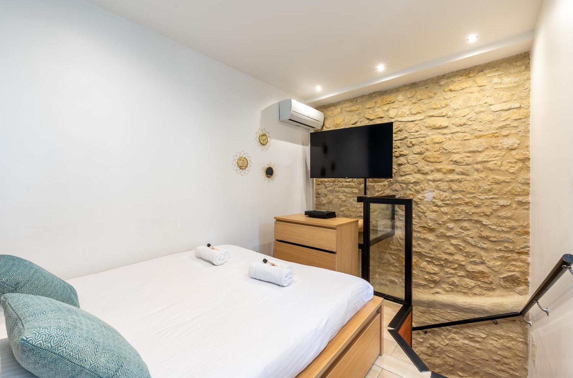 Ac & Duplex Close To Eiffel Tower - 20 Min Away Appartement