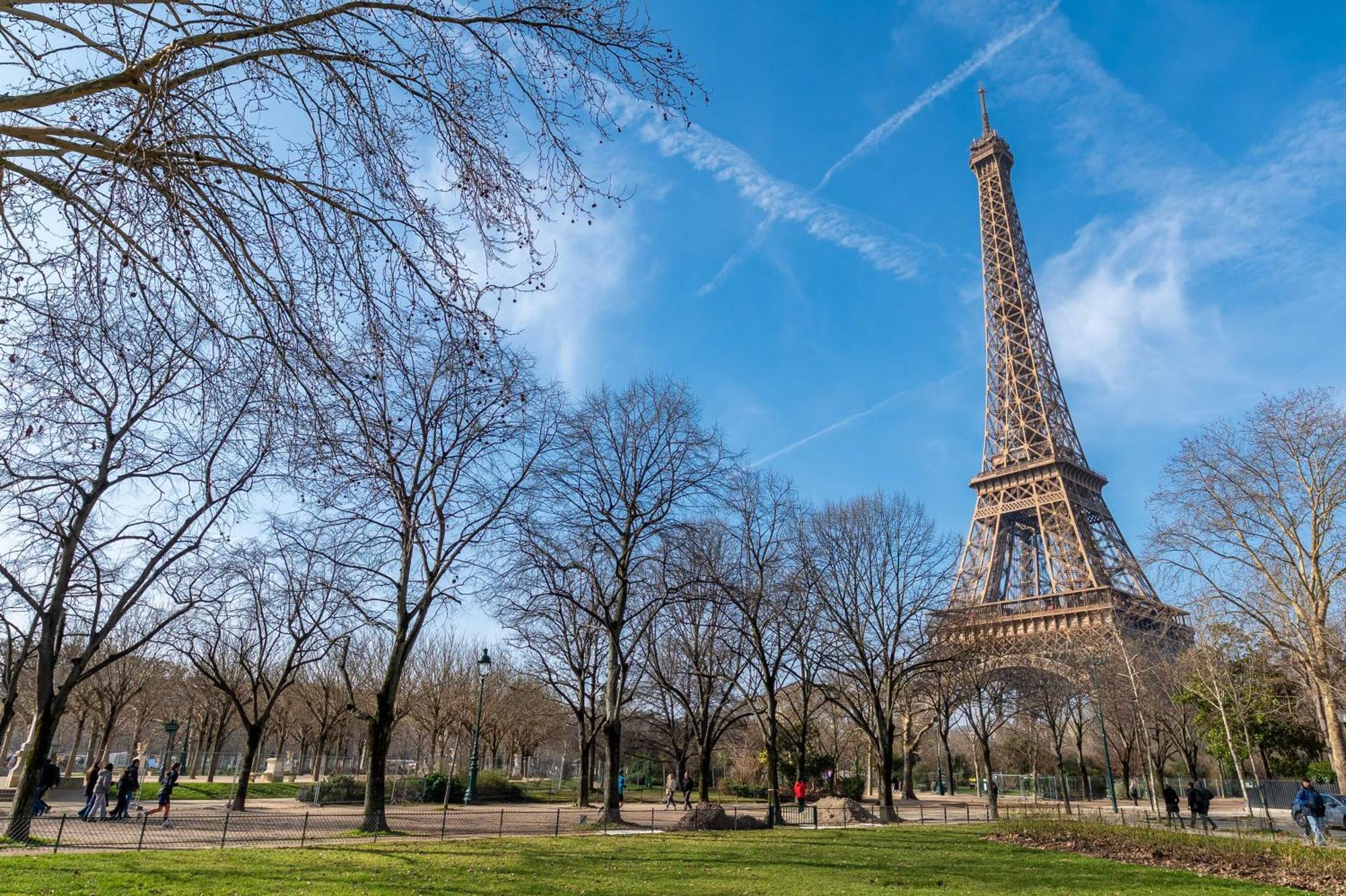 Ac & Duplex Close To Eiffel Tower - 20 Min Away Appartement *